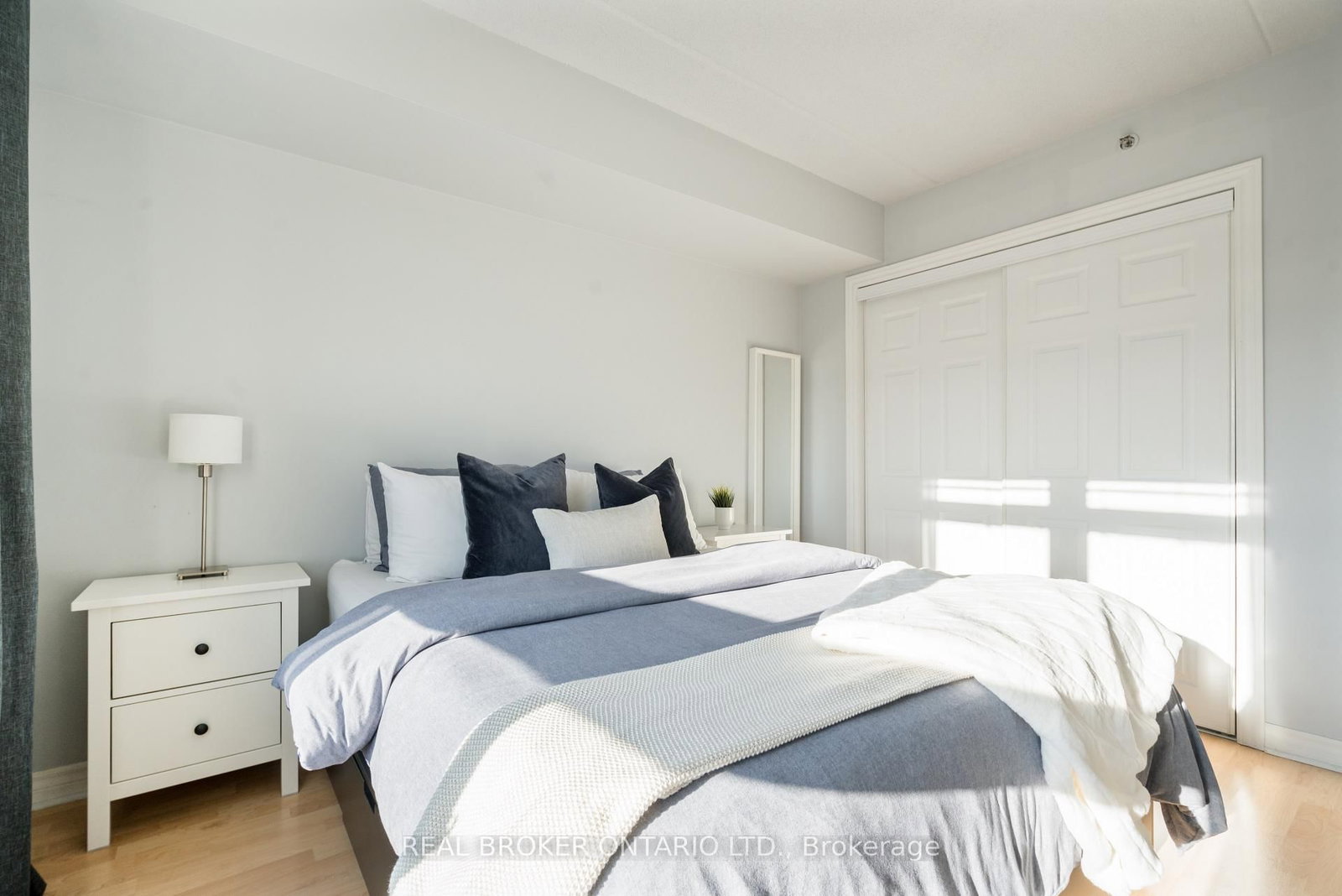 4450 Fairview Street, Unit 304 - Photo 15