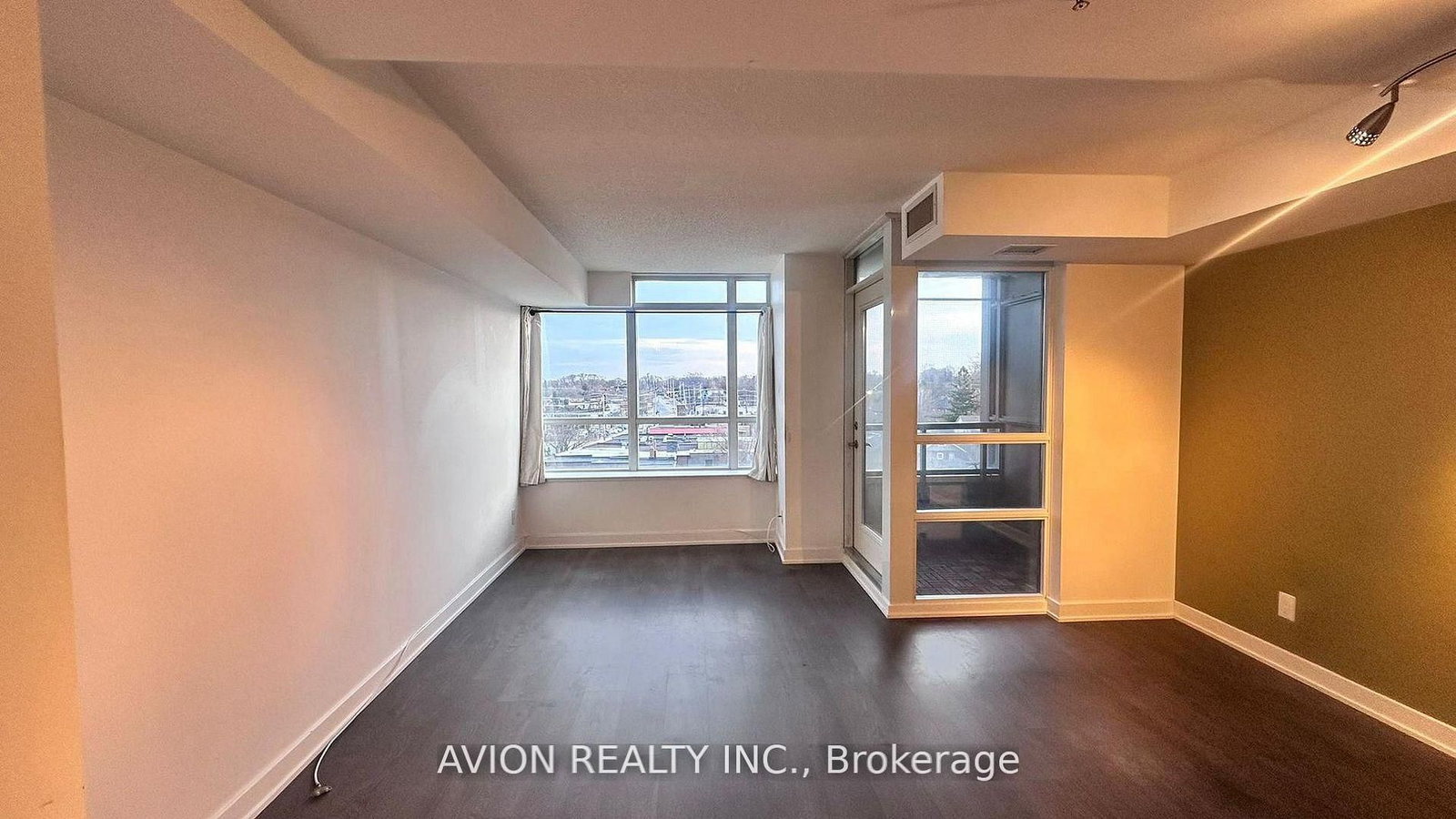 11 Superior Avenue, Unit 611 - Photo 5