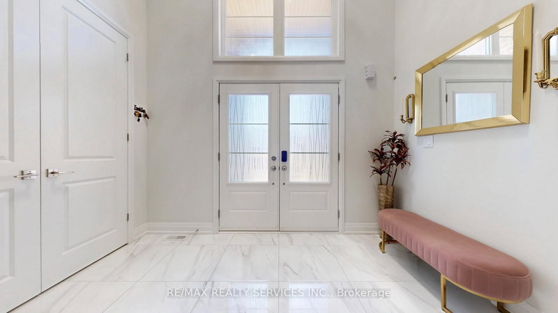 15 Rolling Rock Way, Brampton, L6Y 6H3 | Image 3