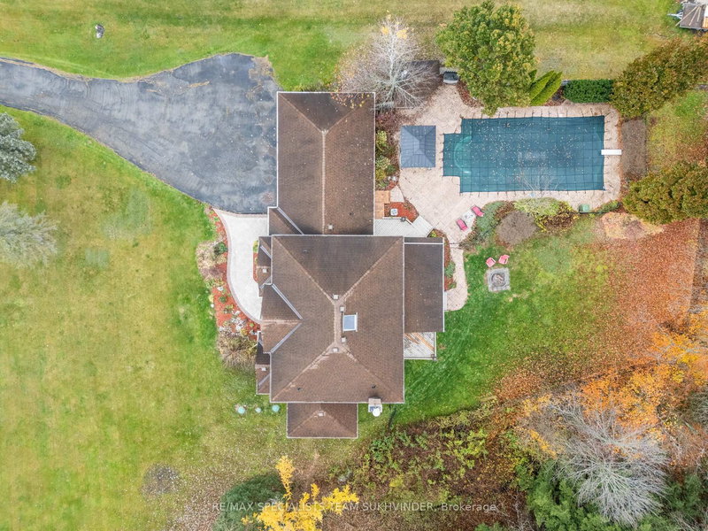15 Country Lane Dr, Caledon, L7E 0B4 | Image 2