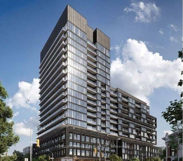 808 - 285 Dufferin Street