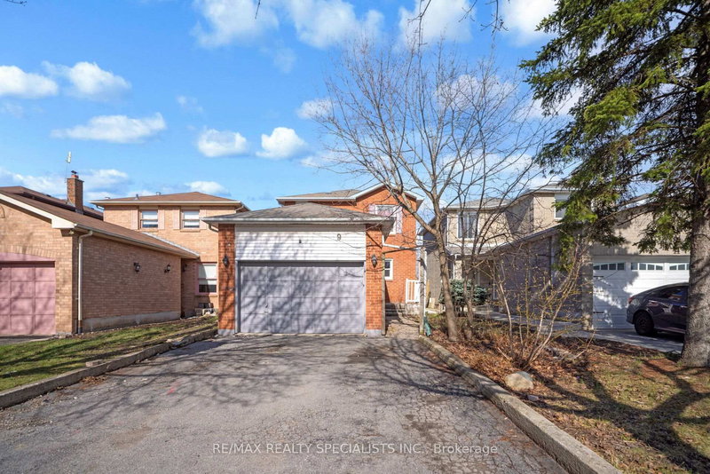 9 Wayne Nicol Dr, Brampton, L6X 3Y5 | Image 2