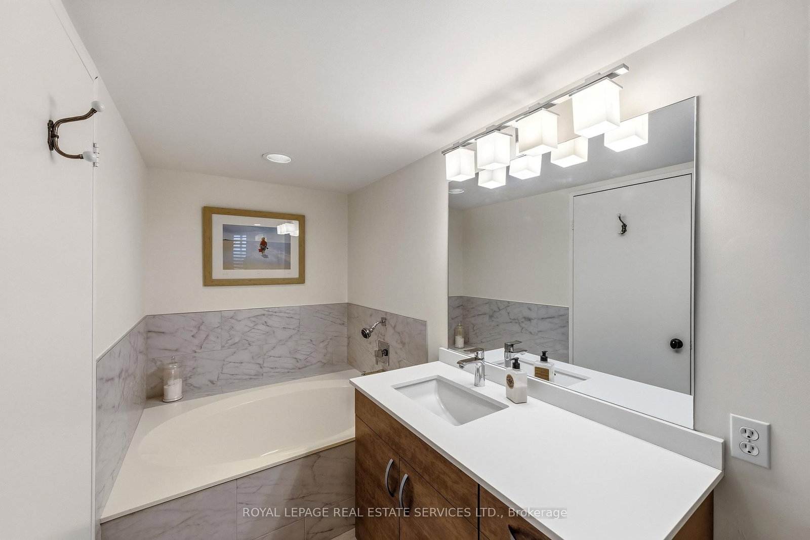 1300 Islington Avenue, Unit 2004 - Photo 26