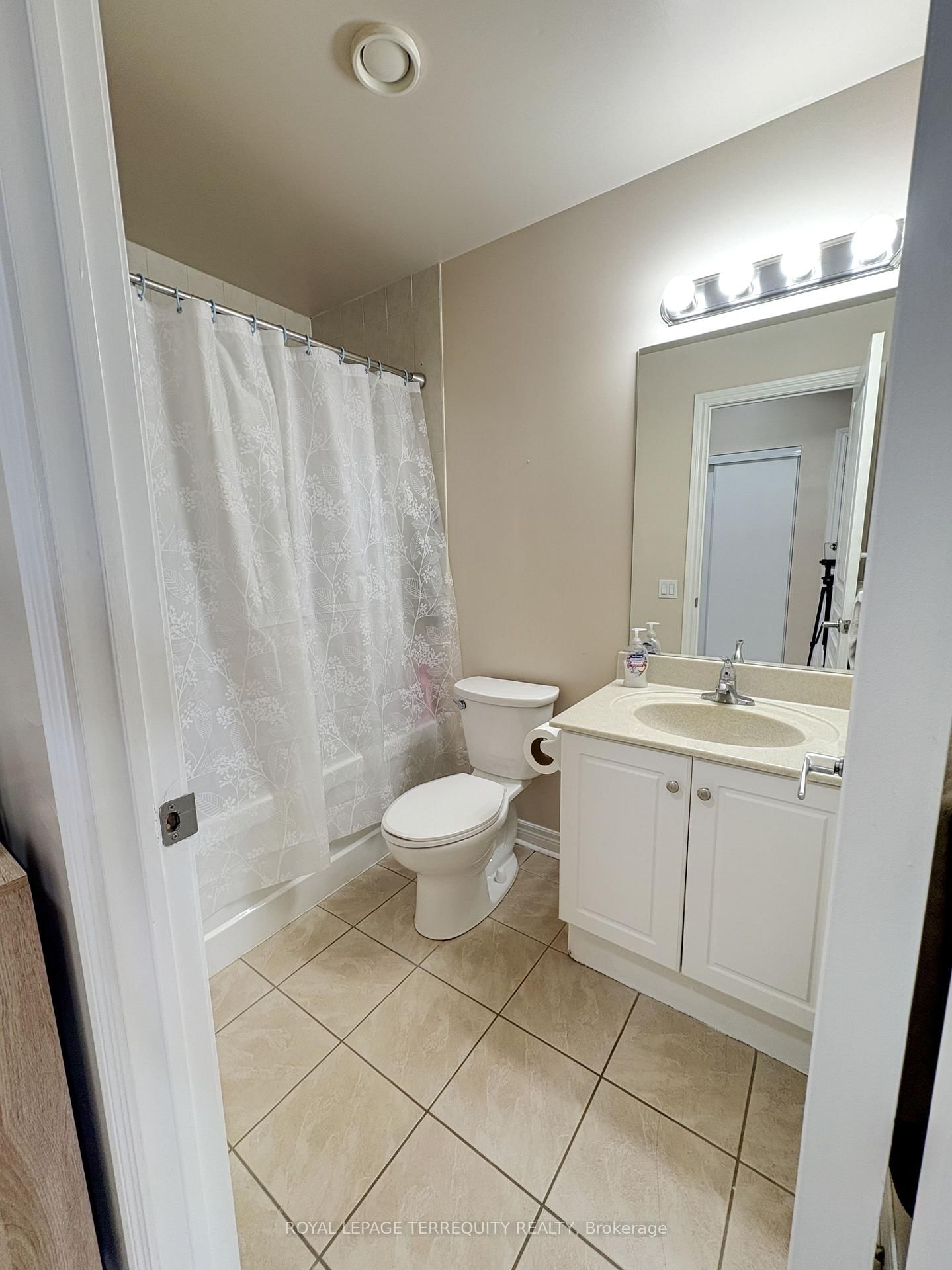 1415 Lawrence Avenue W, Unit 219 - Photo 21