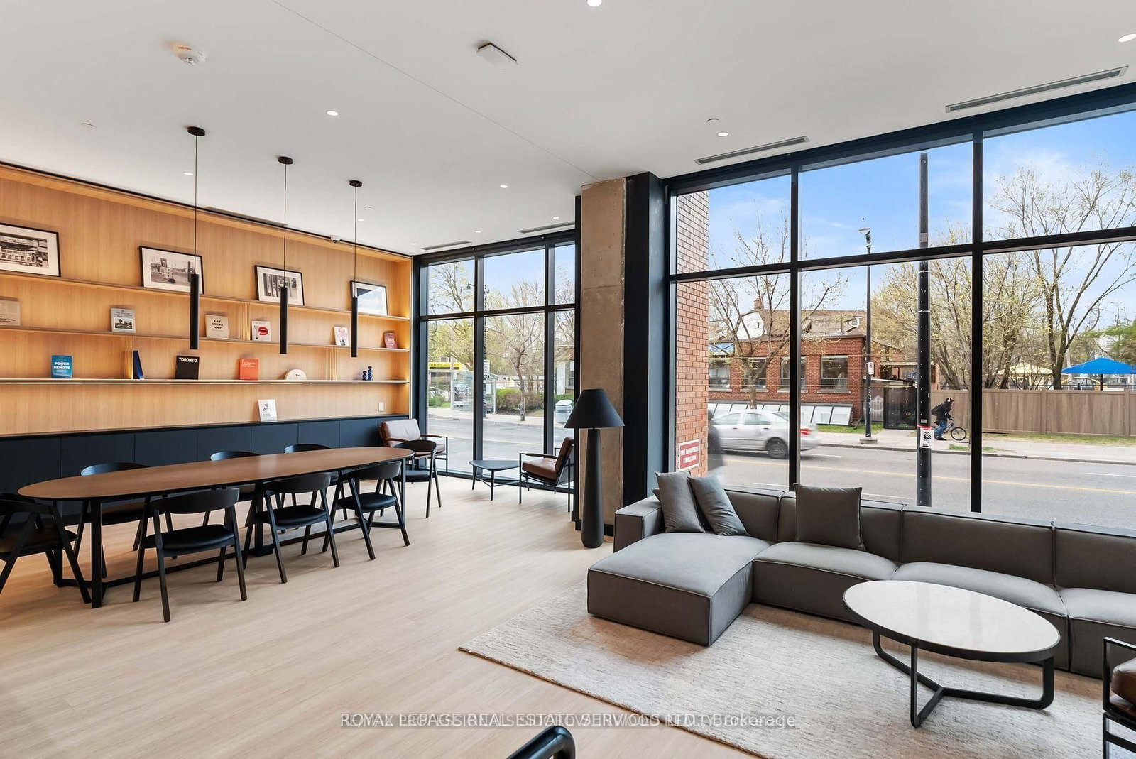 2720 Dundas Street W, Unit 302 - Photo 21