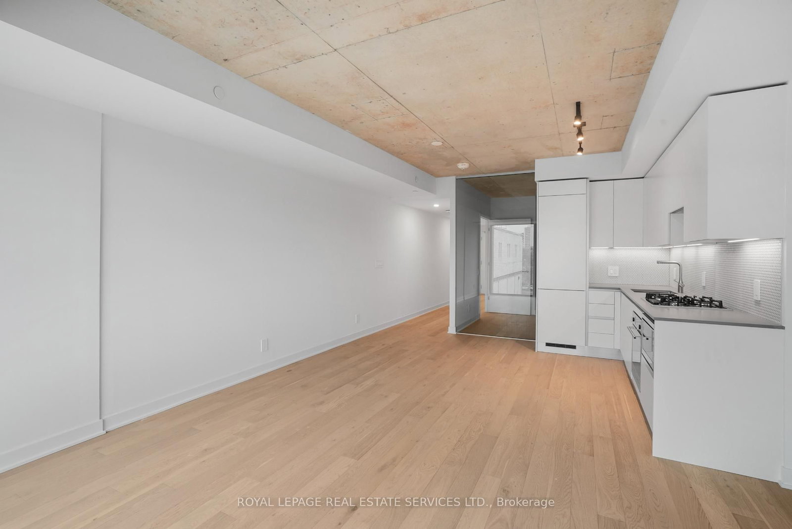 2720 Dundas Street W, Unit 302 - Photo 5