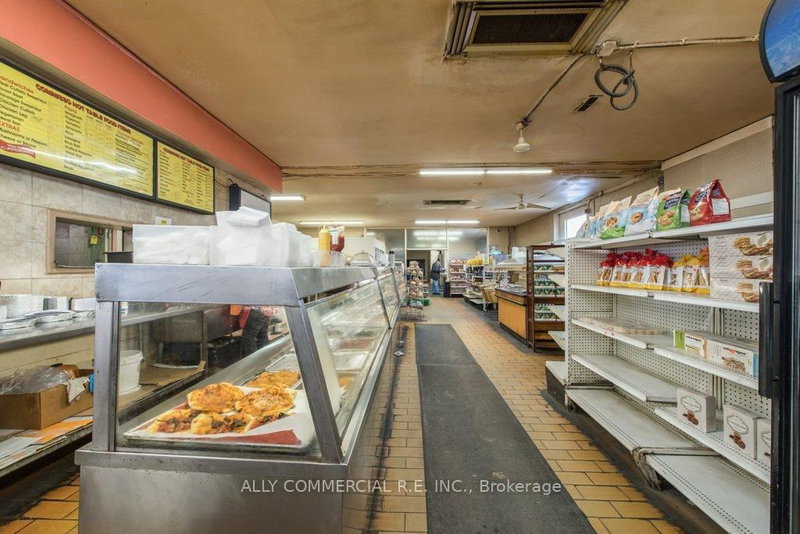 12 Kincort St, Toronto, M6M 3E1 | Image 2