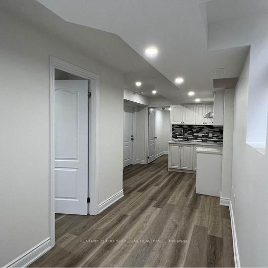 33 Gulfbrook Circ, Brampton, L6Z 0B6 | Image 2