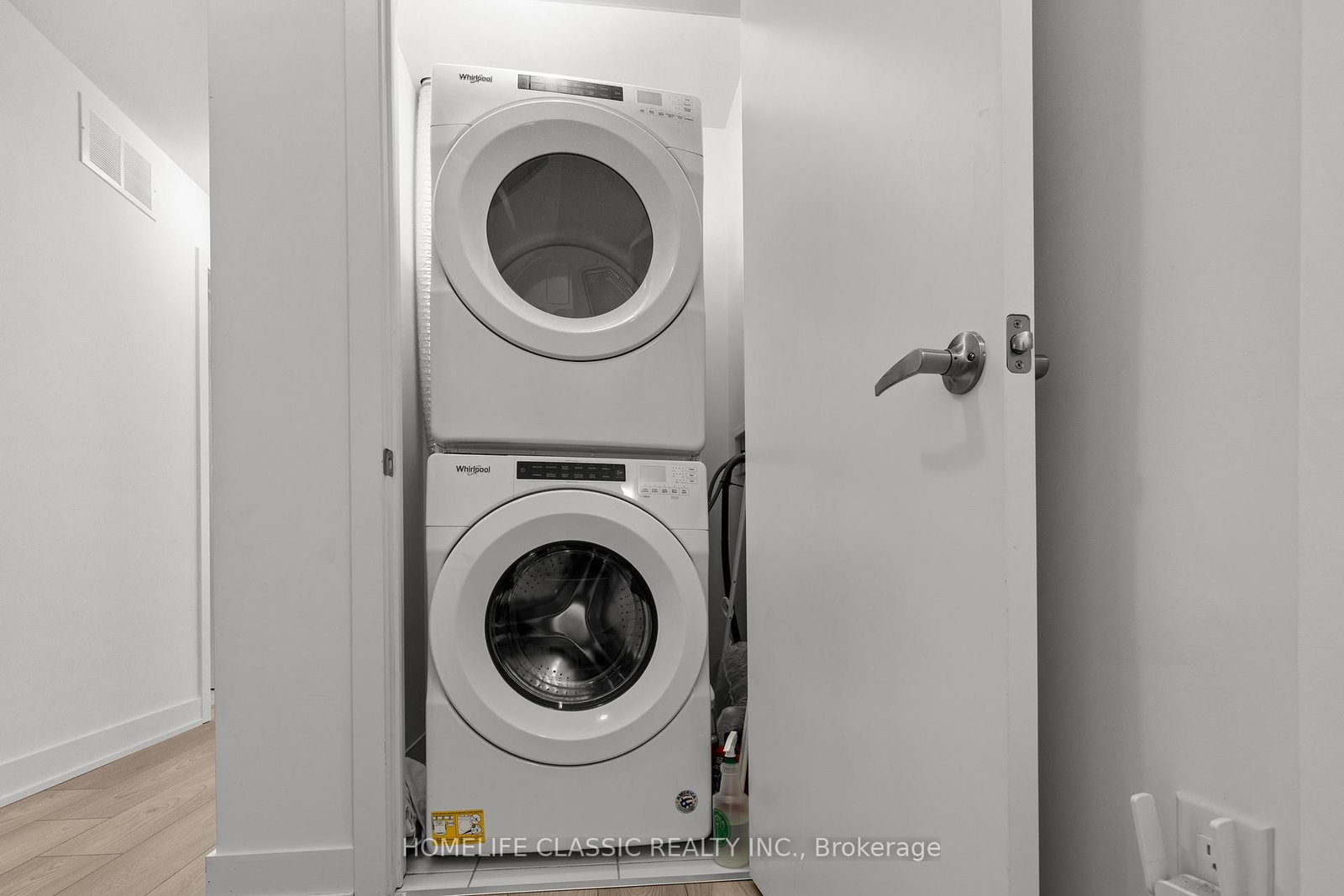 3476 Widdicombe Way, Unit 9 - Photo 17