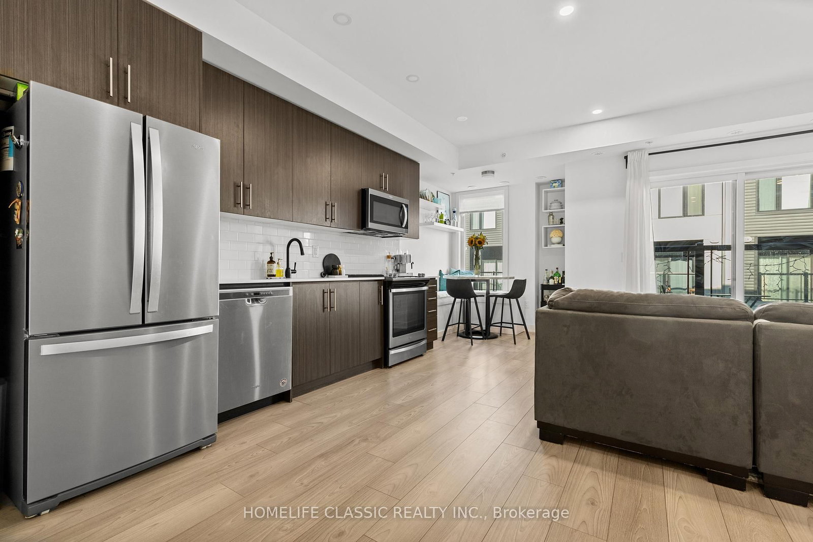 3476 Widdicombe Way, Unit 9 - Photo 5