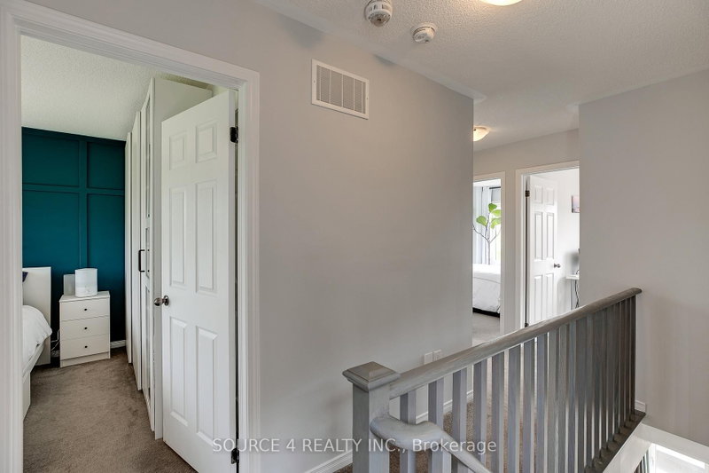 379 Ladycroft Mississauga,ON L5A 1E7 — Photo 16