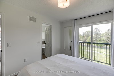 379 Ladycroft Mississauga,ON L5A 1E7 — Photo 19