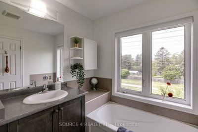 379 Ladycroft Mississauga,ON L5A 1E7 — Photo 21