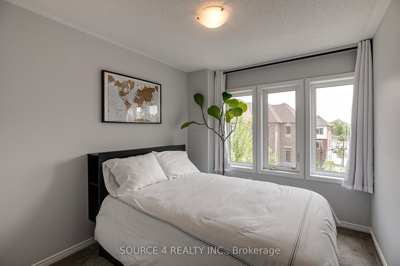 379 Ladycroft Mississauga,ON L5A 1E7 — Photo 24