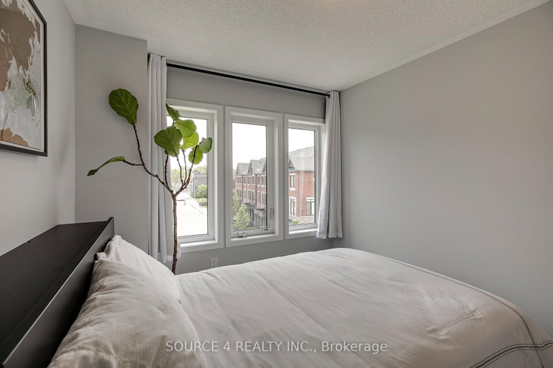 379 Ladycroft Mississauga,ON L5A 1E7 — Photo 25