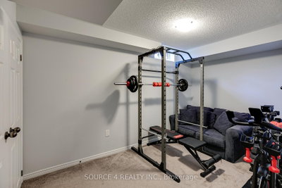 379 Ladycroft Mississauga,ON L5A 1E7 — Photo 35