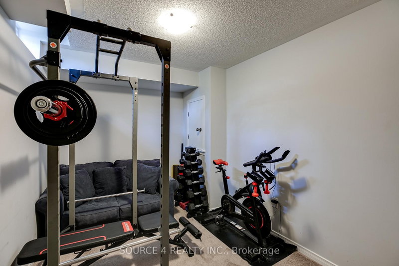 379 Ladycroft Mississauga,ON L5A 1E7 — Photo 36