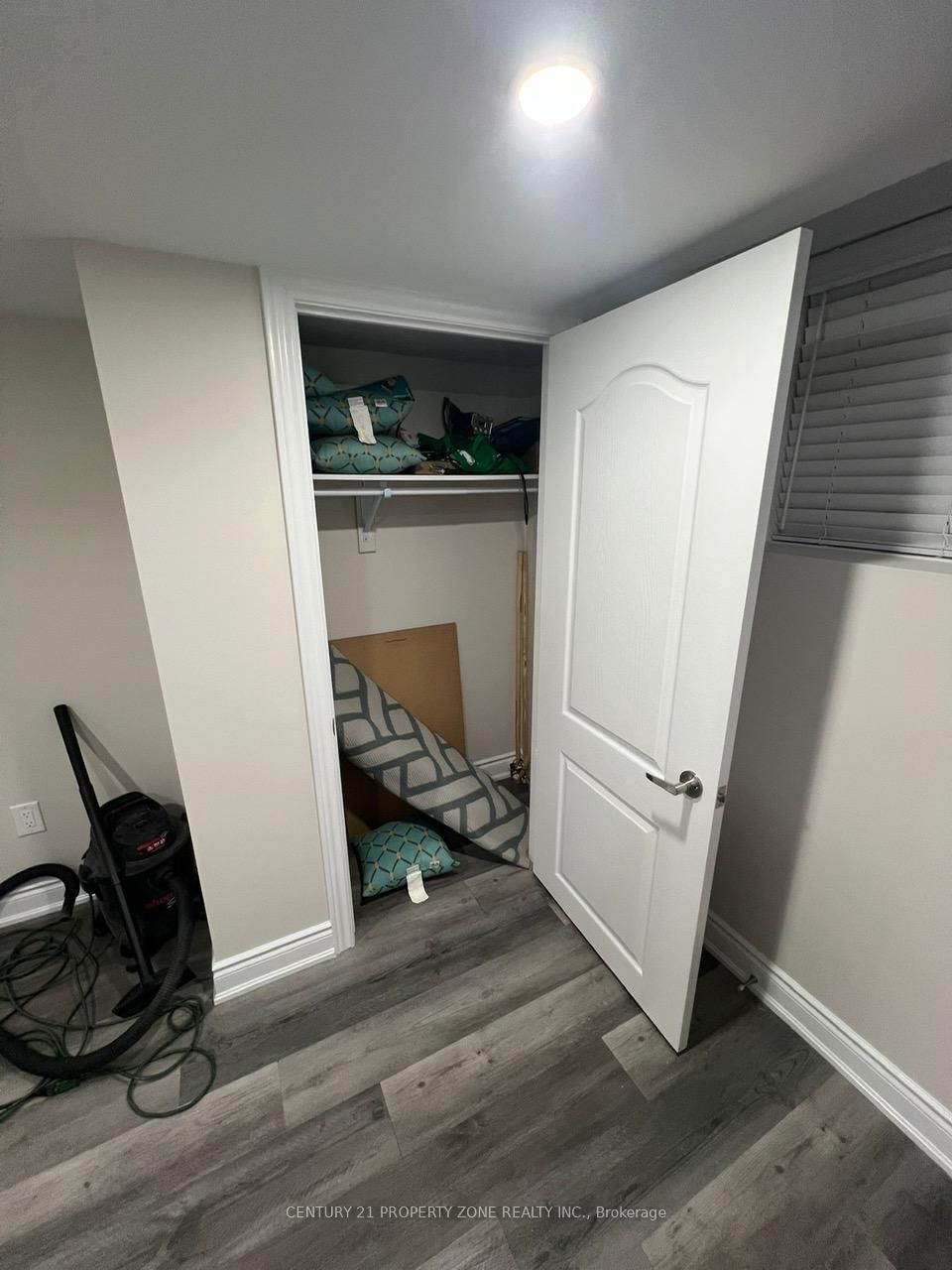 1568 Gainer Crescent - Photo 10