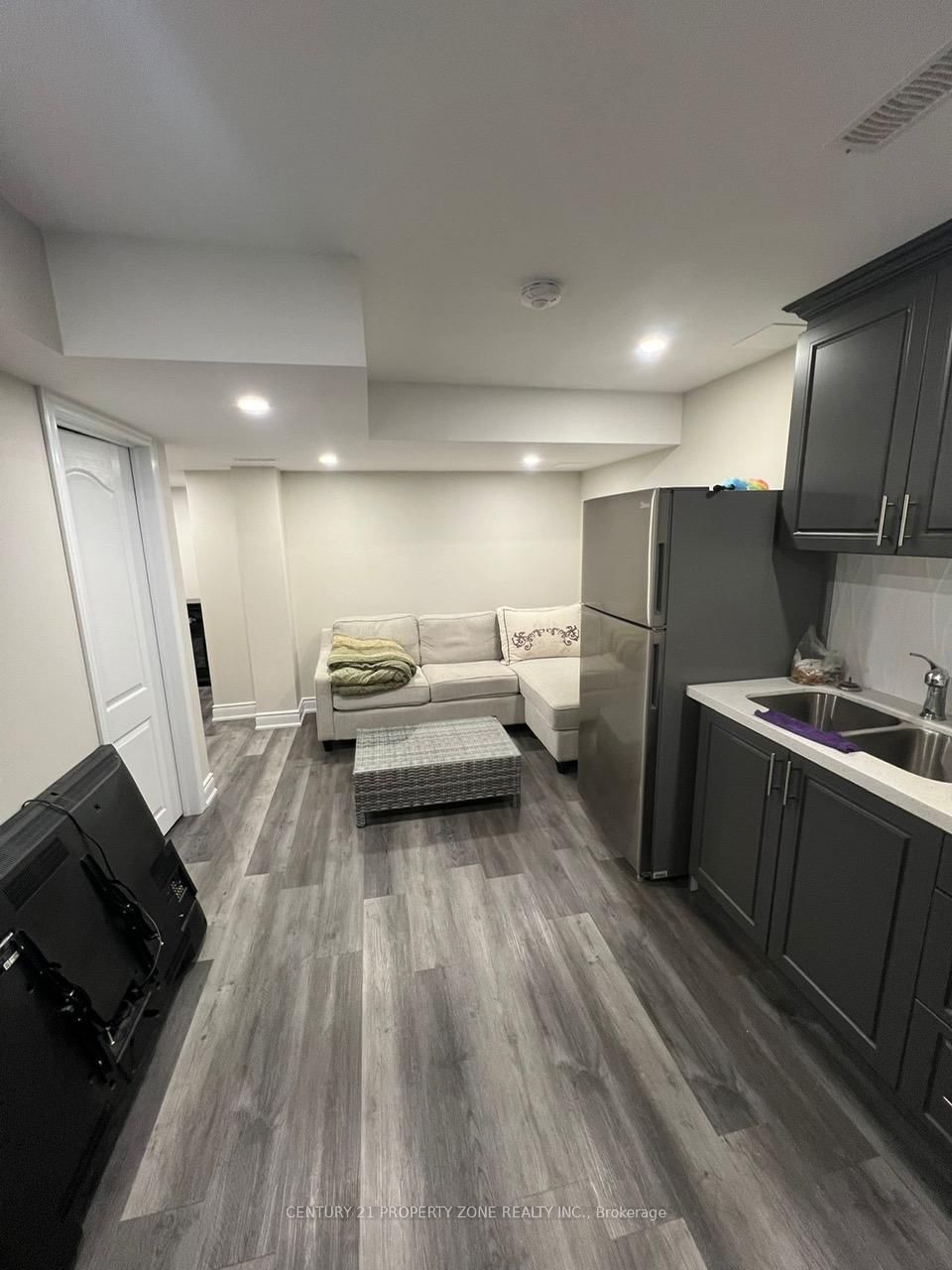 1568 Gainer Crescent - Photo 3