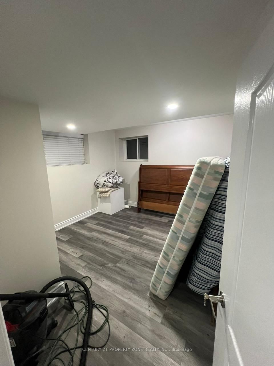 1568 Gainer Crescent - Photo 6