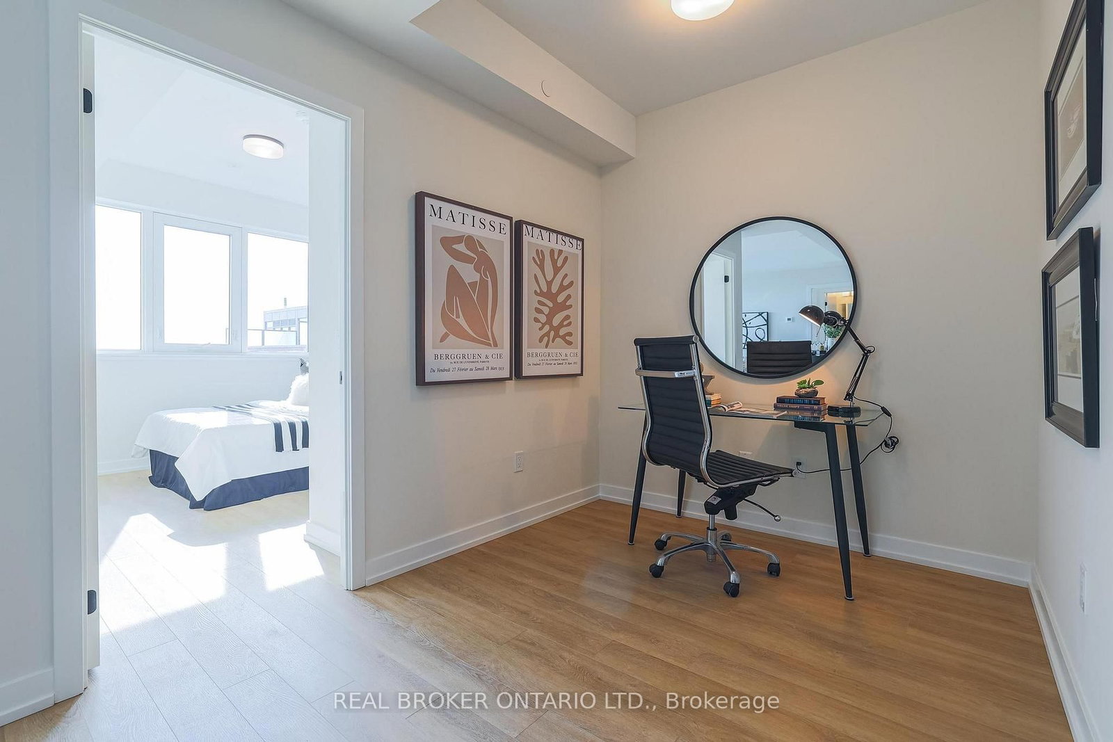 2300 St Clair Avenue W, Unit 915 - Photo 18