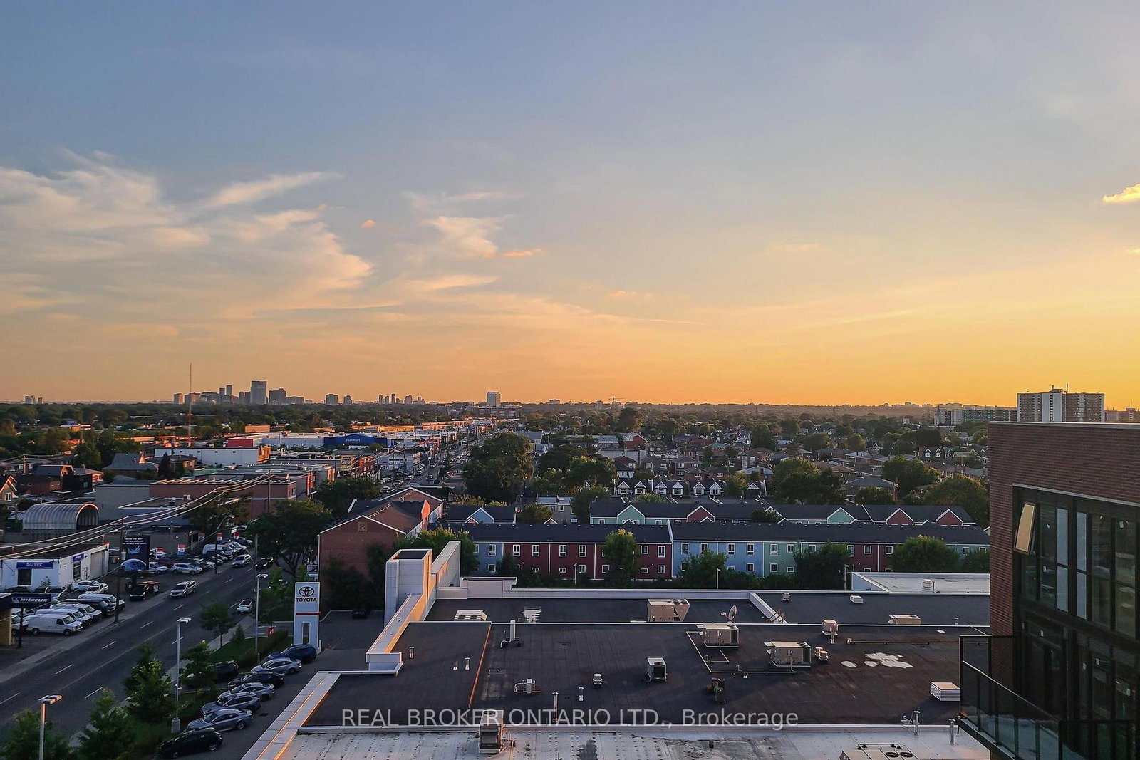 2300 St Clair Avenue W, Unit 915 - Photo 24