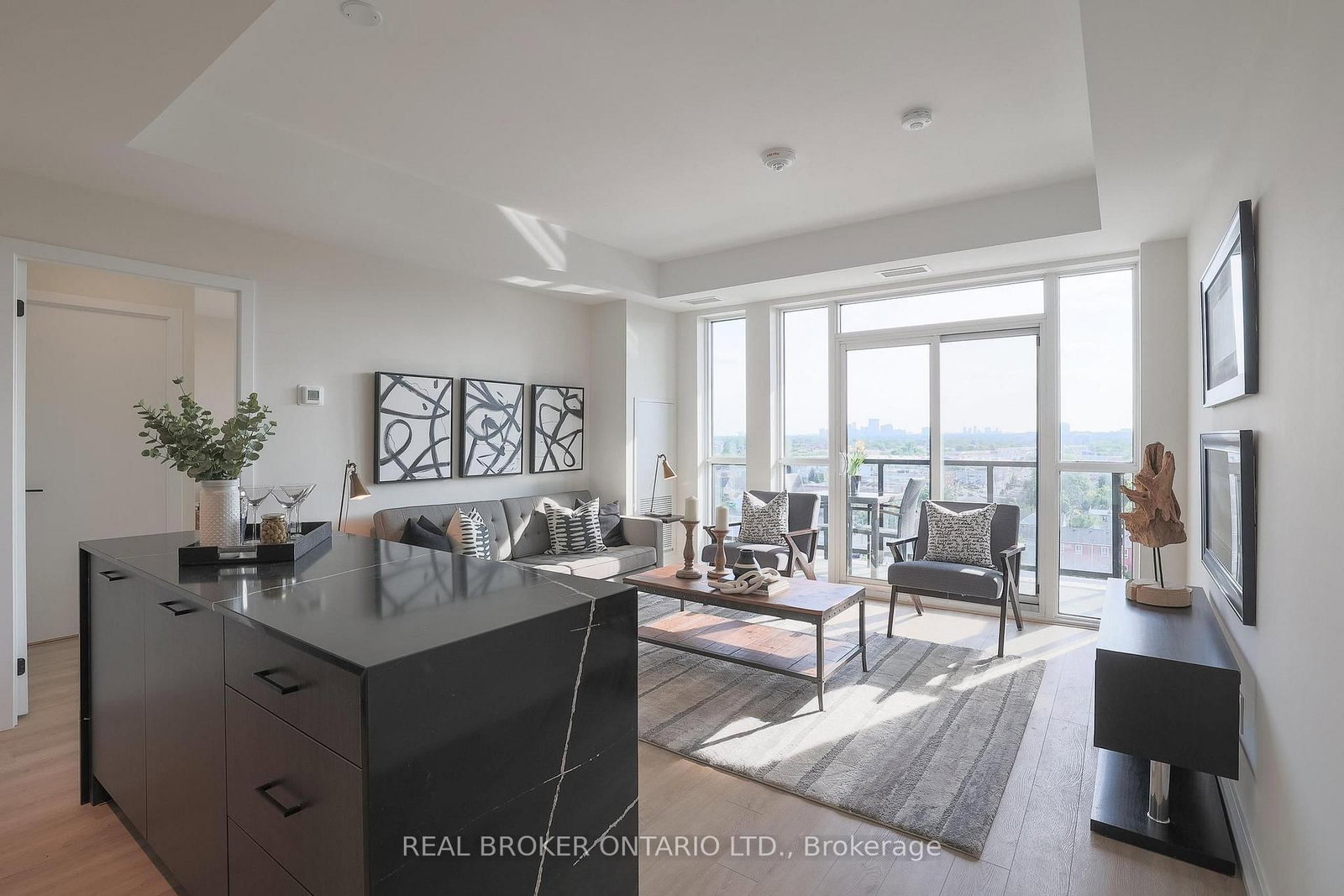 2300 St Clair Avenue W, Unit 915 - Photo 3