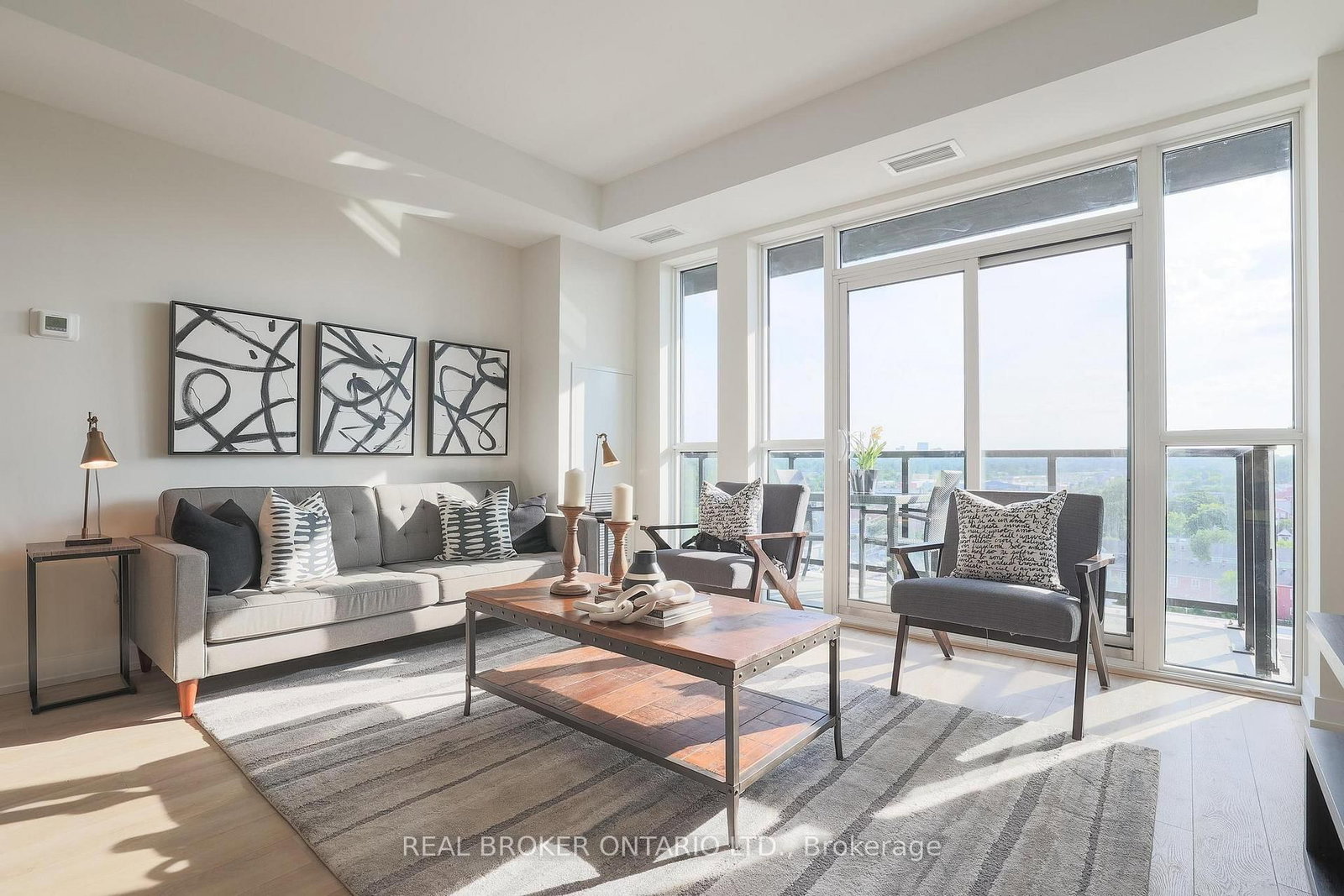 2300 St Clair Avenue W, Unit 915 - Photo 9