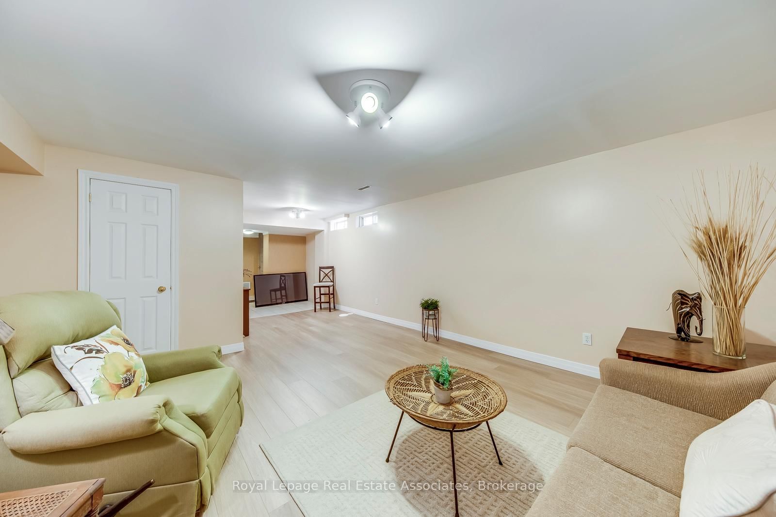 1192 Kos Boulevard - Photo 24