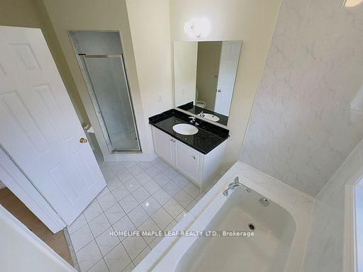 3422 Stoney Crescent - Photo 36