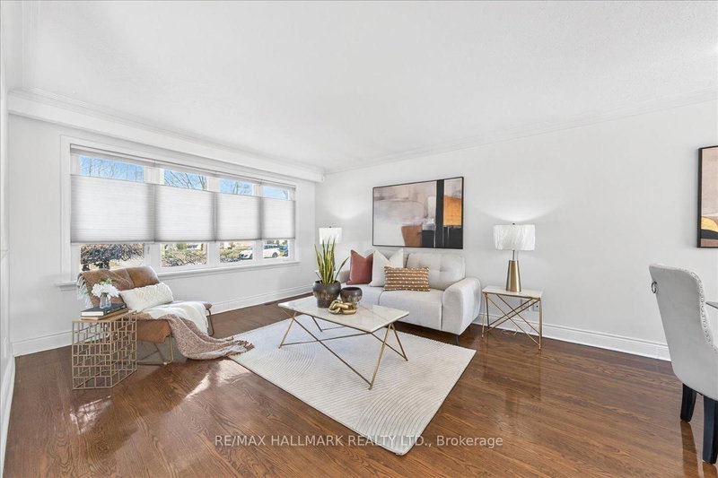 25 Fenley Dr, Toronto, M9R 1M3 | Image 3