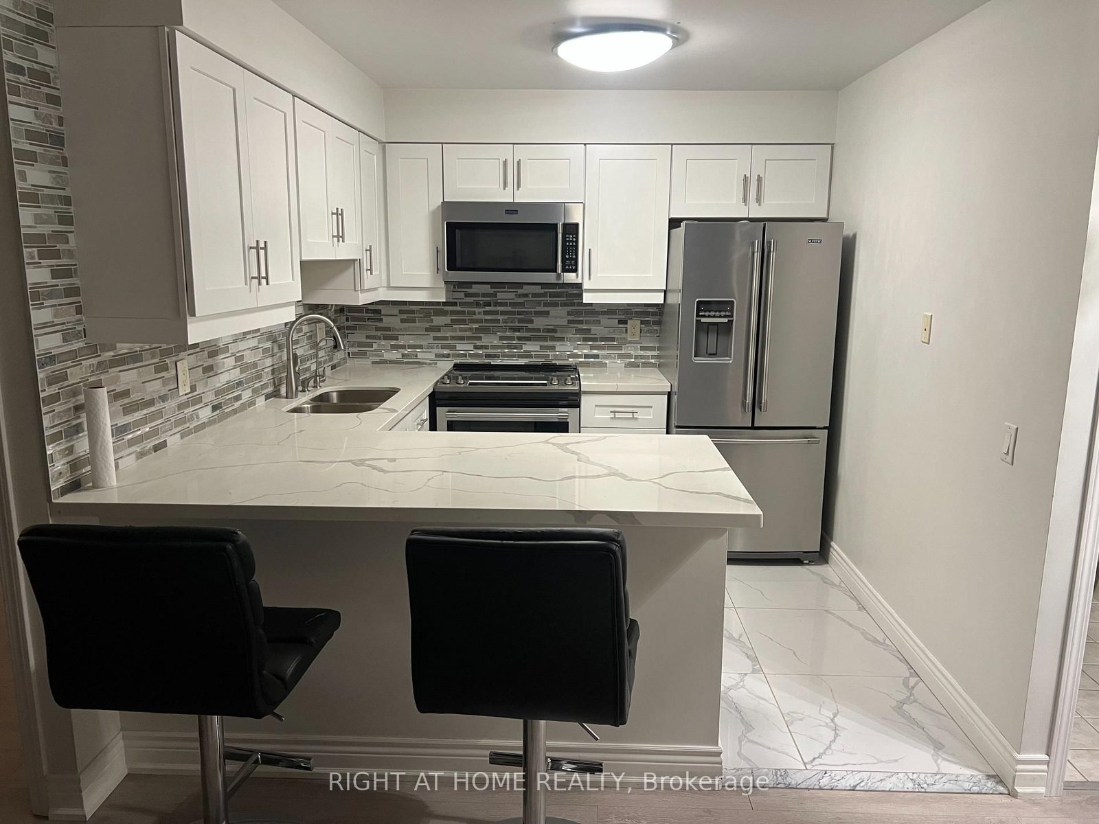 25 Kingsbridge Garden Circle, Unit 919 - Photo 7