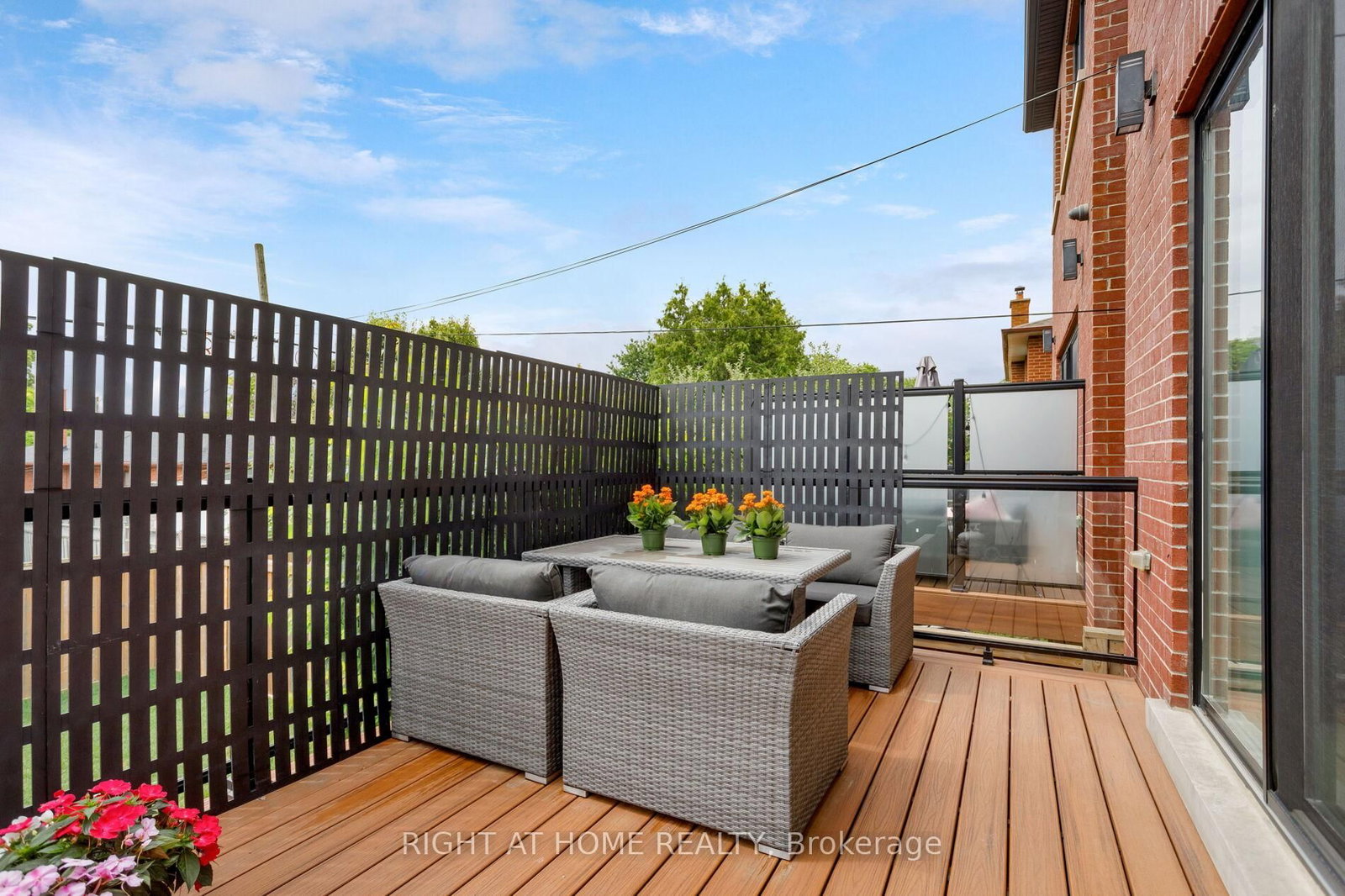 Detached House for sale at 175 Hay Avenue, Toronto, Ontario, M8Z 1G3 - Mimico - MLS: W13002792