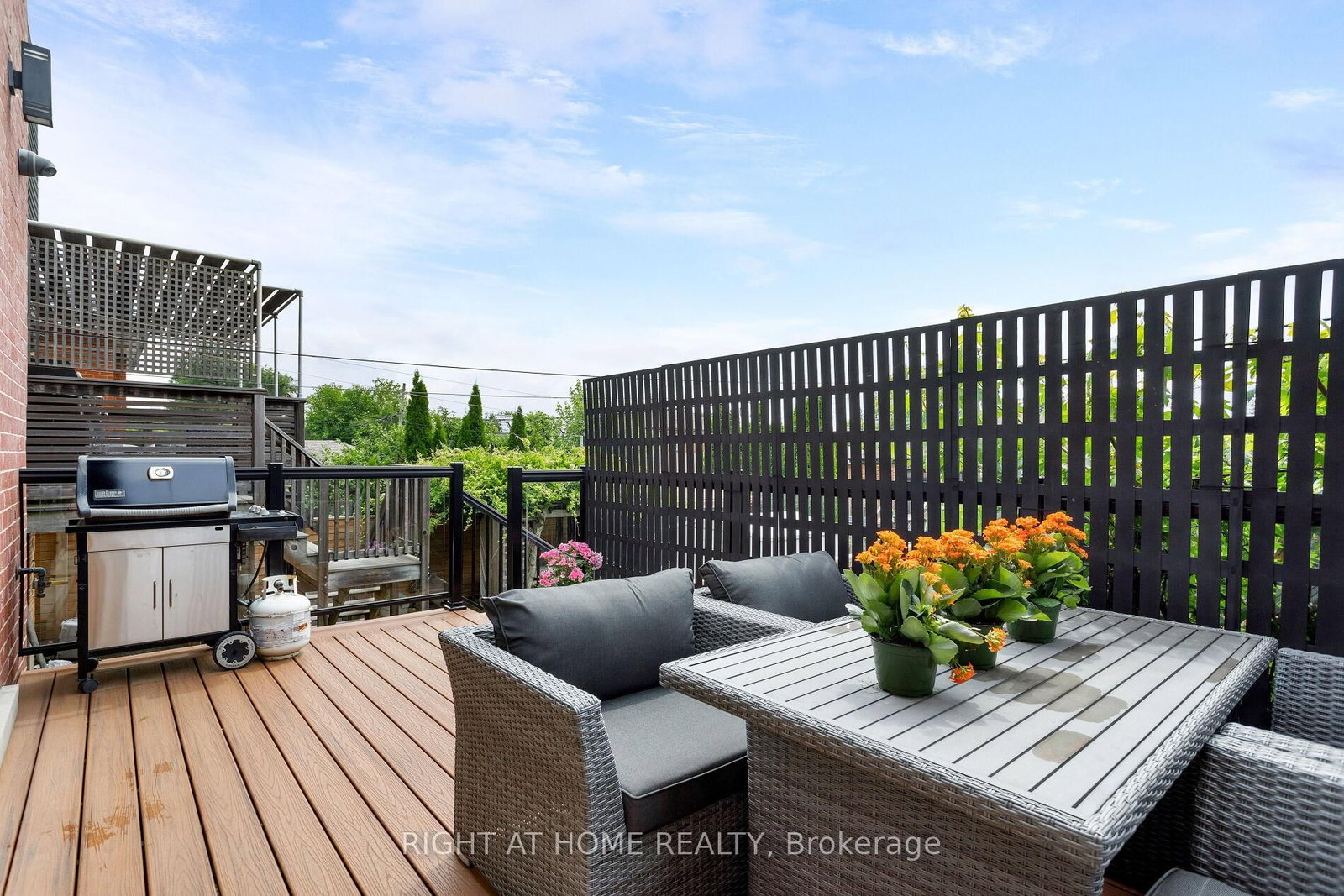 Detached House for sale at 175 Hay Avenue, Toronto, Ontario, M8Z 1G3 - Mimico - MLS: W13002792