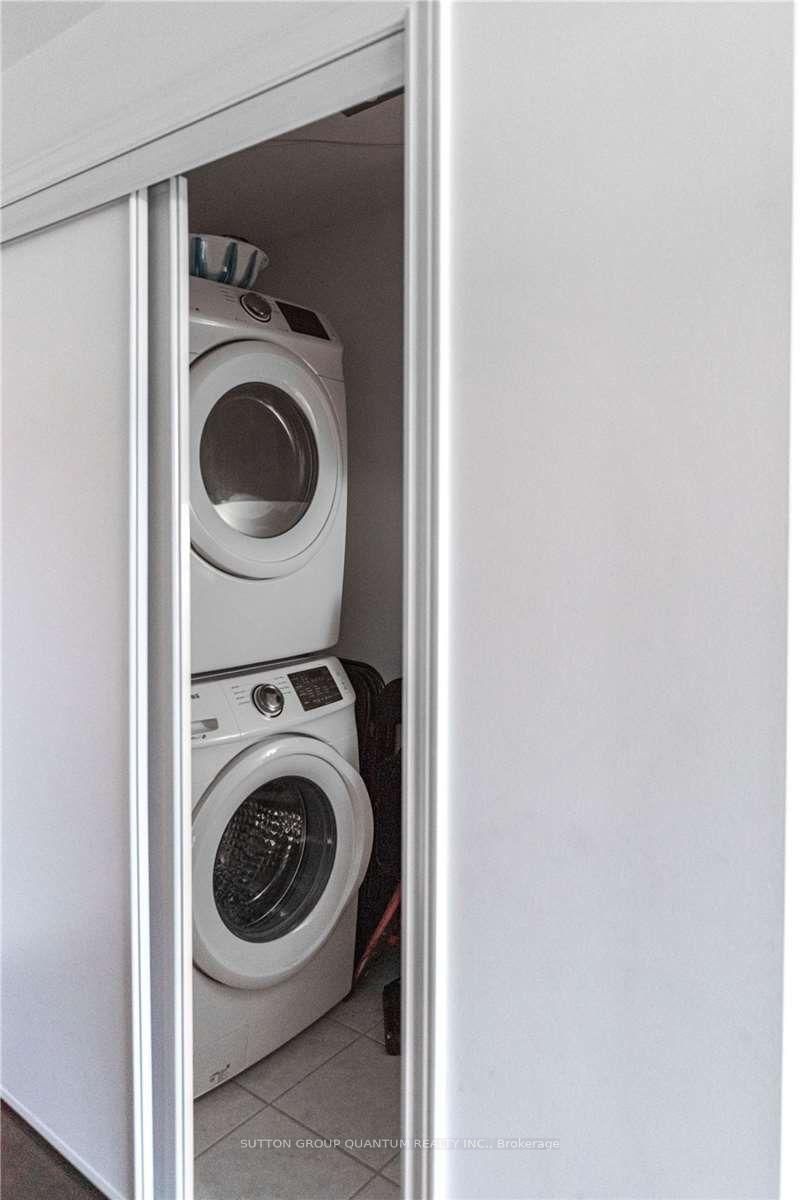 2300 Upper Middle Road W, Unit 301 - Photo 16