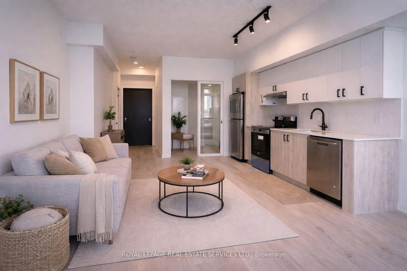 home for lease on 327-4878 Powers Common