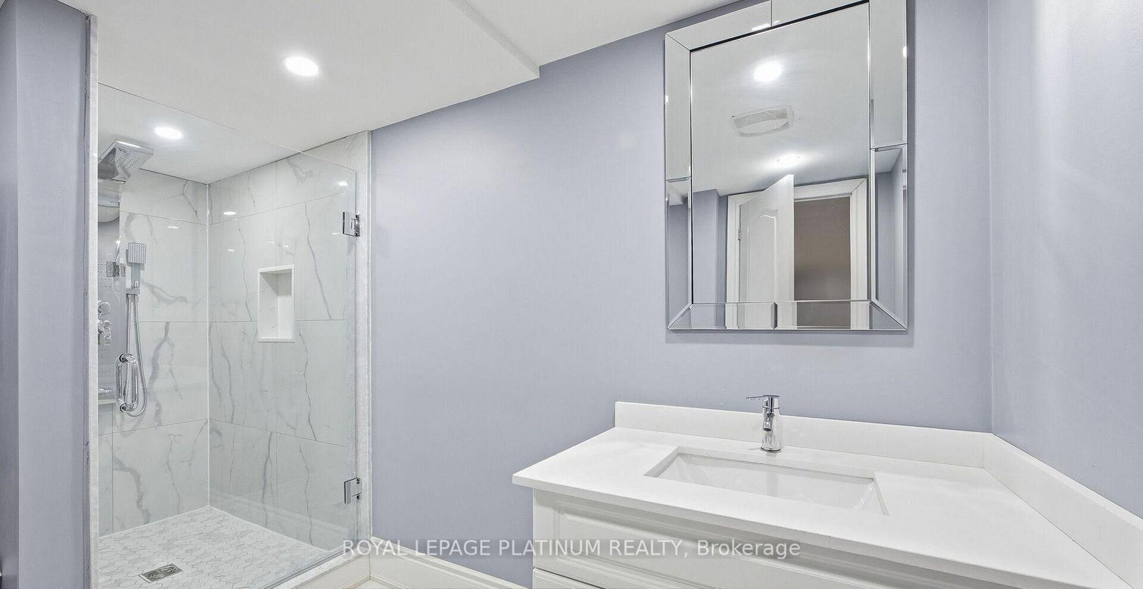 Detached House for sale at 6 West Branch Drive, Halton Hills, Ontario, L7G 0J6 - Georgetown - MLS: W13003008