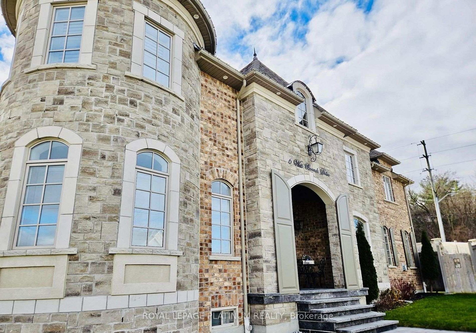 Detached House for sale at 6 West Branch Drive, Halton Hills, Ontario, L7G 0J6 - Georgetown - MLS: W13003008