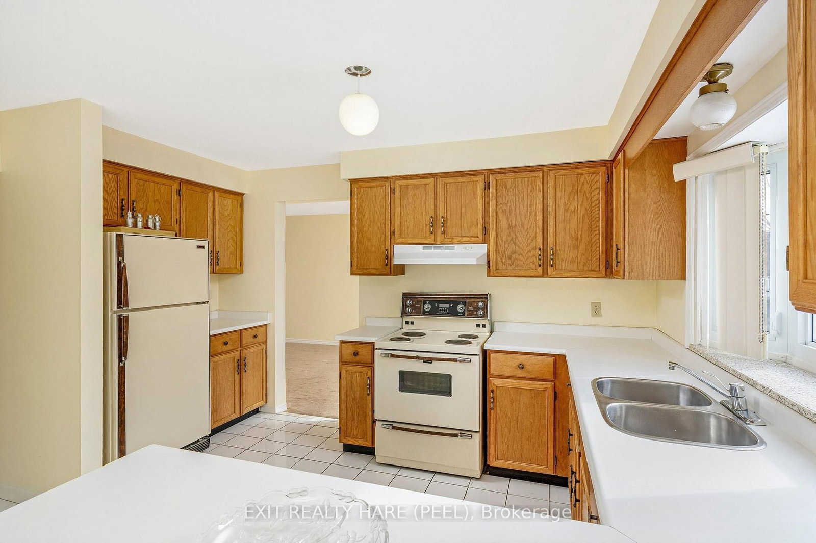 Detached House for sale at 47 Stillwater Crescent, Brampton, Ontario, L6X 3L2 - Brampton West - MLS: W13003184