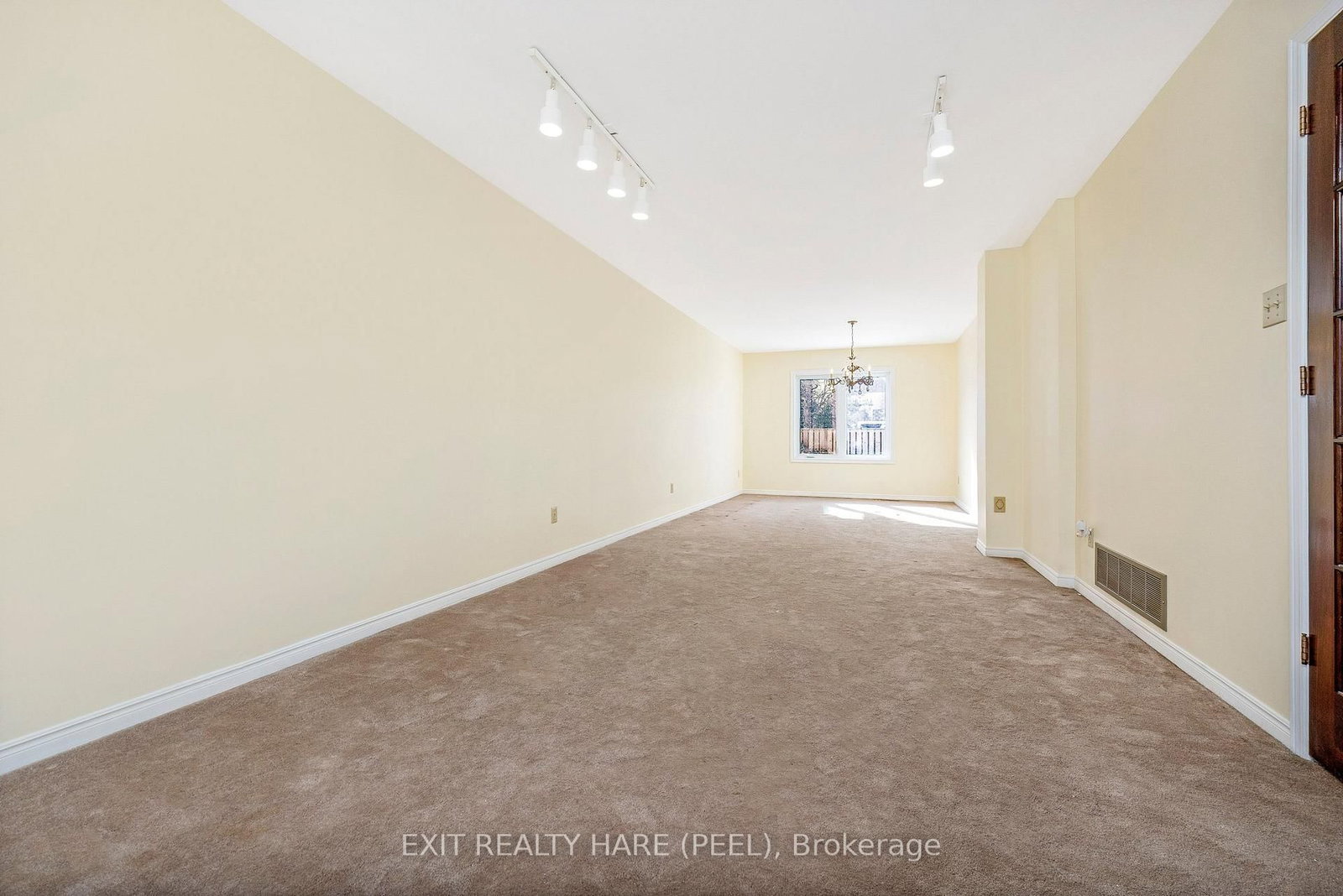 Detached House for sale at 47 Stillwater Crescent, Brampton, Ontario, L6X 3L2 - Brampton West - MLS: W13003184