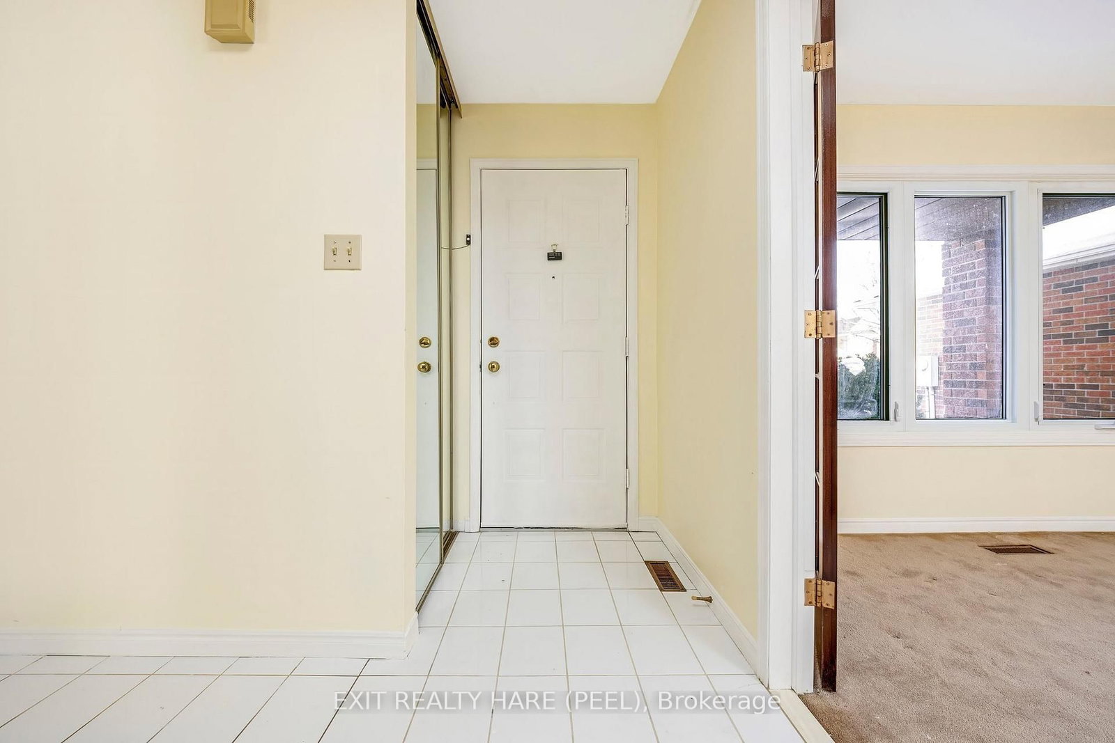 Detached House for sale at 47 Stillwater Crescent, Brampton, Ontario, L6X 3L2 - Brampton West - MLS: W13003184