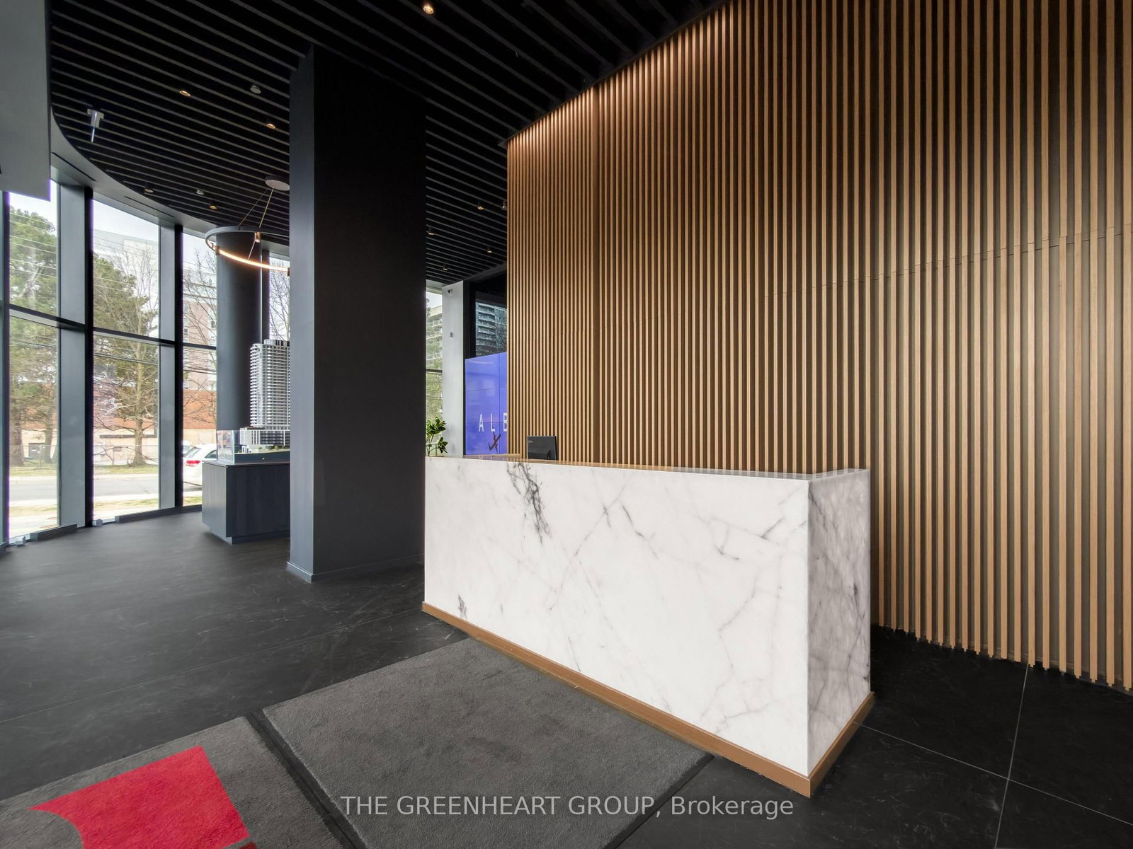 80 Park Street E - Photo 2