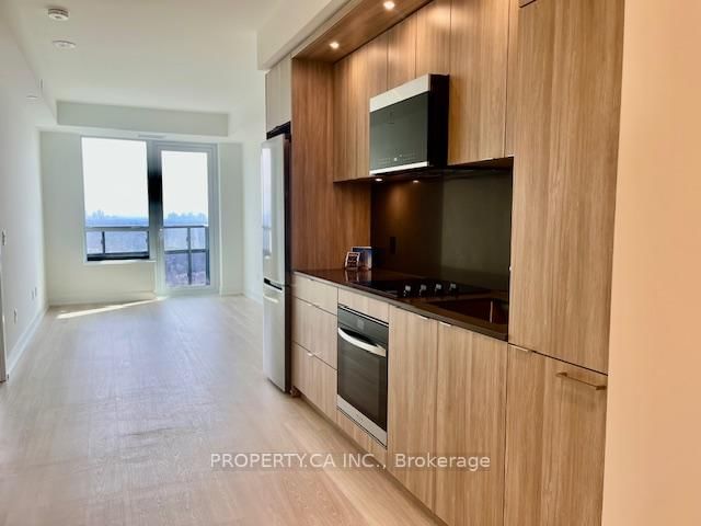 home for lease on 2201-60 Central Park Roadway Road