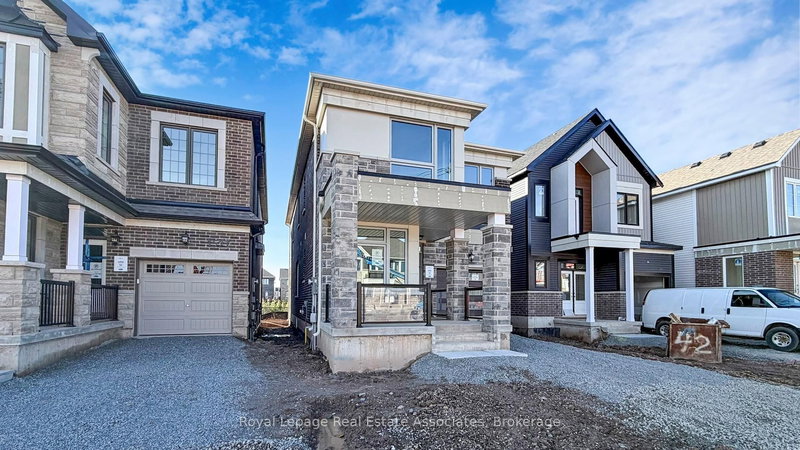 1531 Whitlock Ave, Milton, L9E 2J7 | Image 3