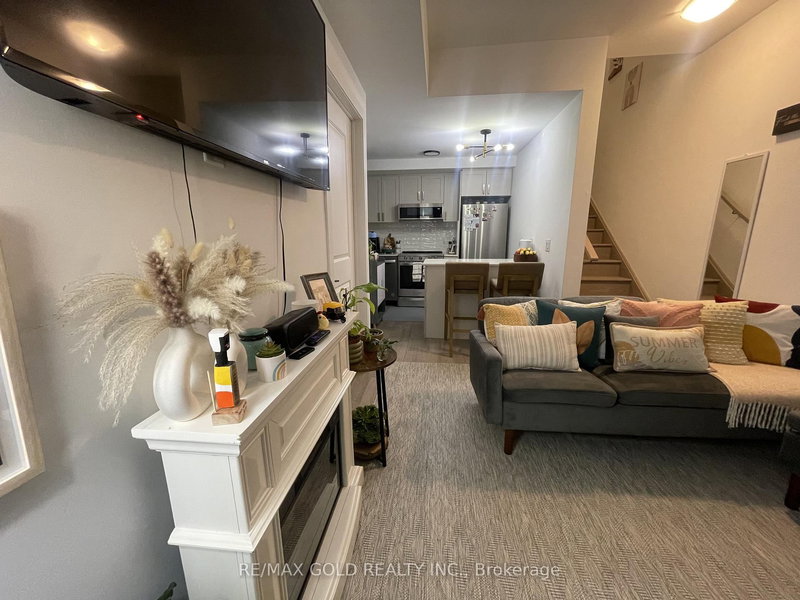 102 - 1115 Douglas McCurdy Comm Dr E, Mississauga, L5G 0C6 | Image 3