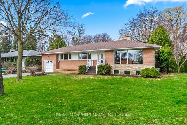 1546 Lorne Wood Road