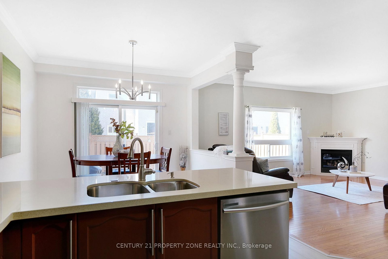 Detached House for sale at 43 Alice Springs Crescent, Brampton, Ontario, L6X 0R7 - Credit Valley - MLS: W13003462