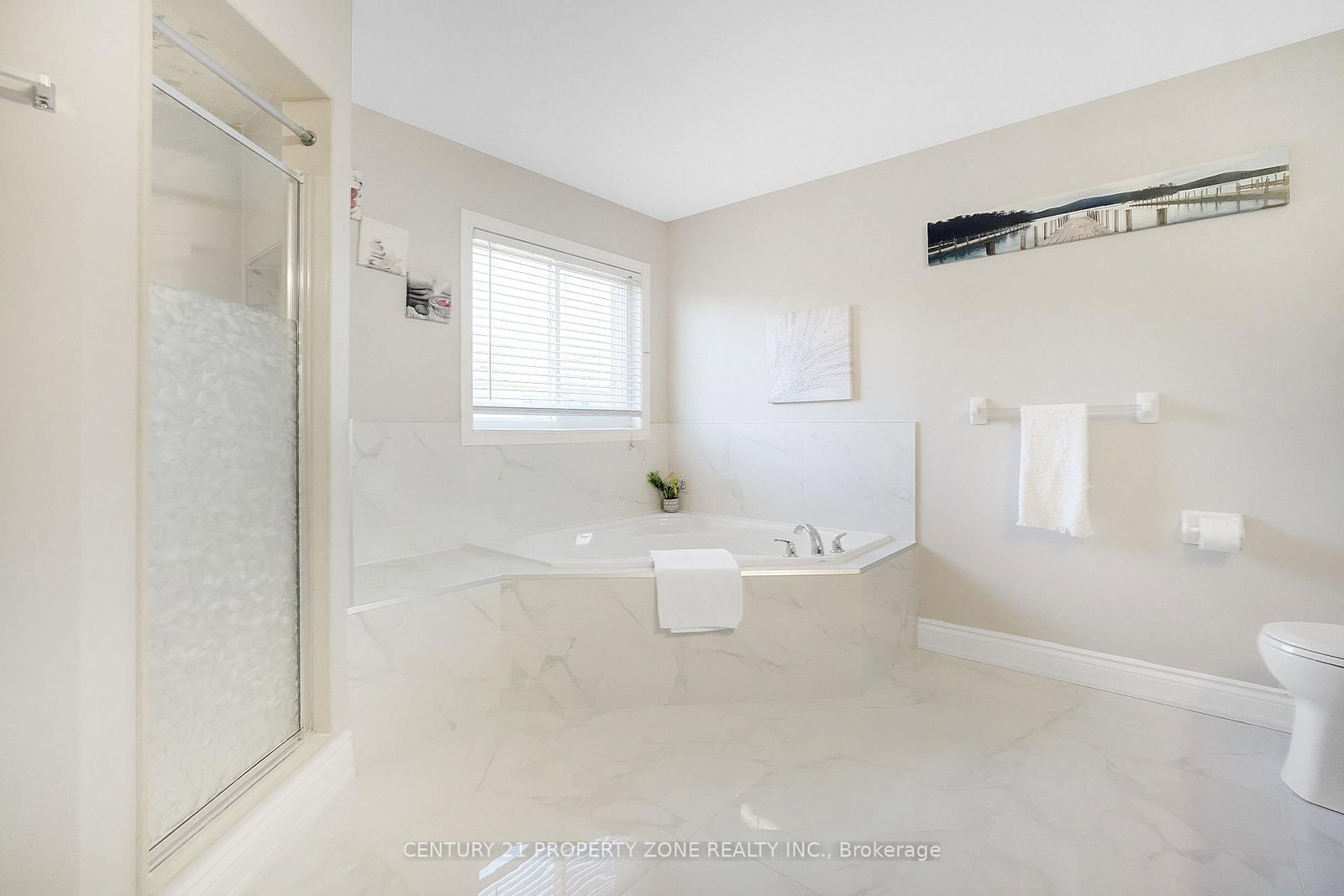 Detached House for sale at 43 Alice Springs Crescent, Brampton, Ontario, L6X 0R7 - Credit Valley - MLS: W13003462