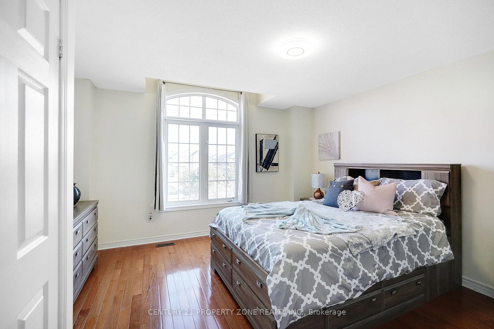 Detached House for sale at 43 Alice Springs Crescent, Brampton, Ontario, L6X 0R7 - Credit Valley - MLS: W13003462