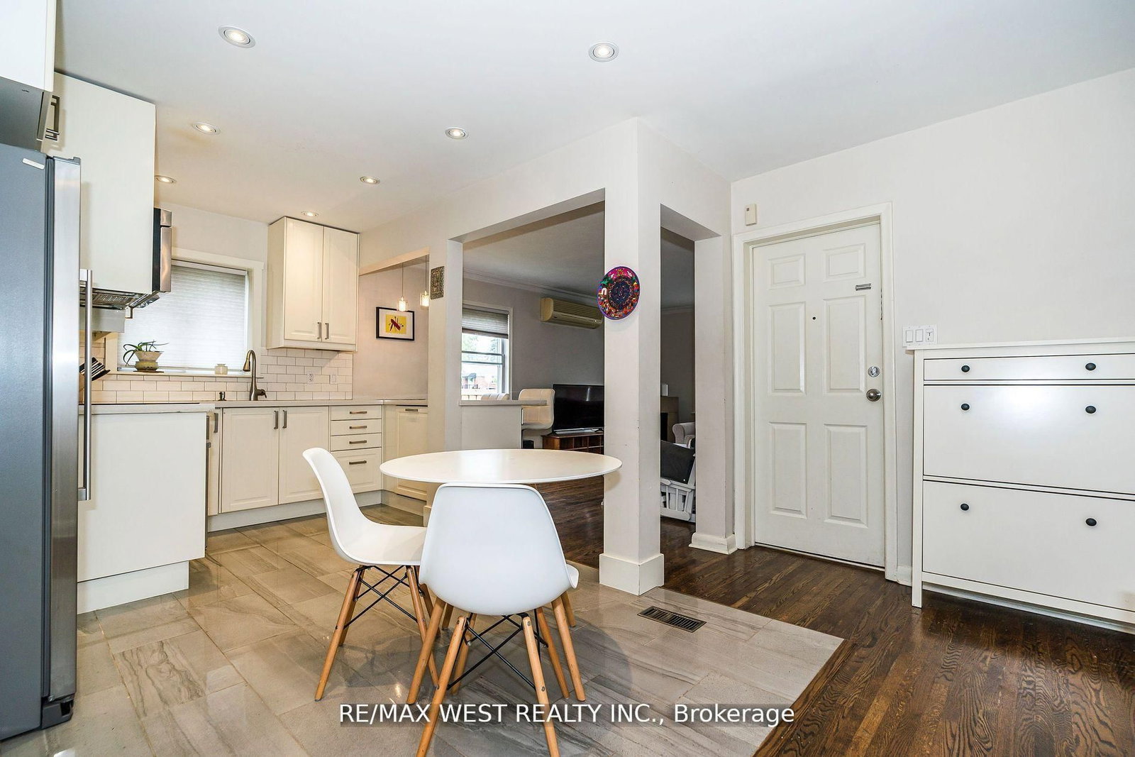 34 Penhurst Avenue, Unit Main Floor - Photo 4